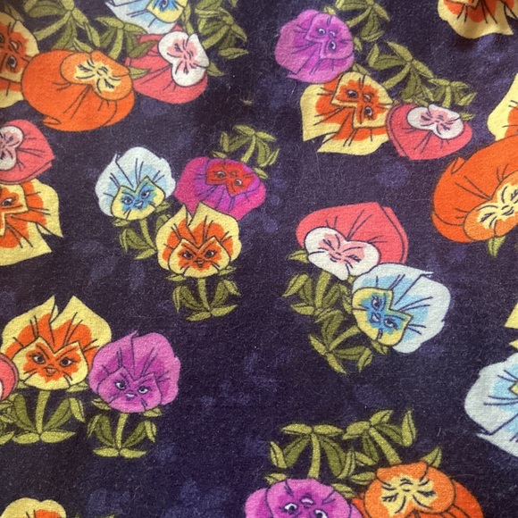 LuLaRoe Disney leggings - Picture 2 of 4